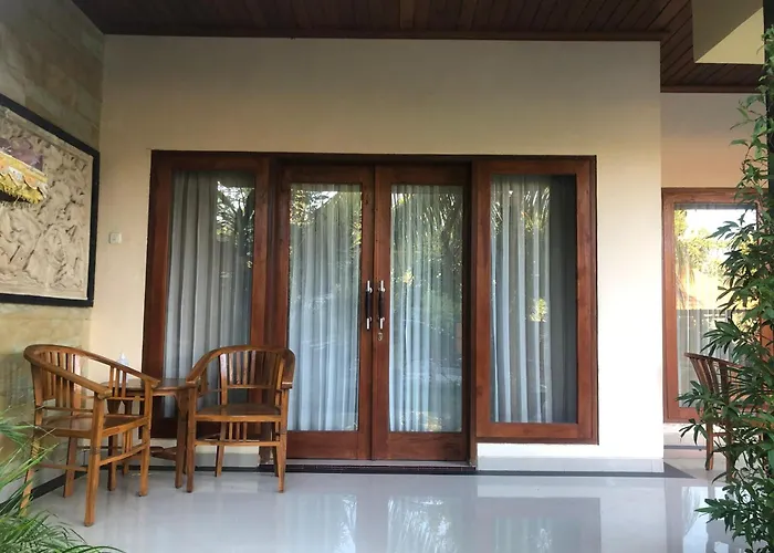 ゲストハウス Indah Anugrah